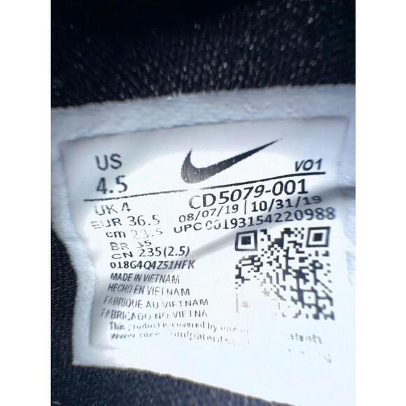 Nike Men’s PG 4 Basketball Shoes Black/Metallic Silver CD5079-001 Size 4.5​​​​​​ - Picture 11 of 11